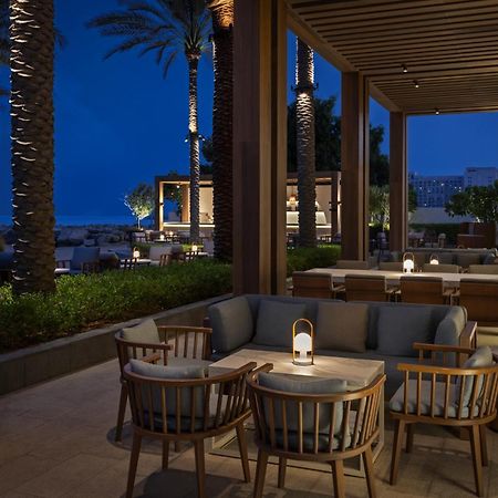 Palace Beach Resort フジャイラ エクステリア 写真 The Westin Athens