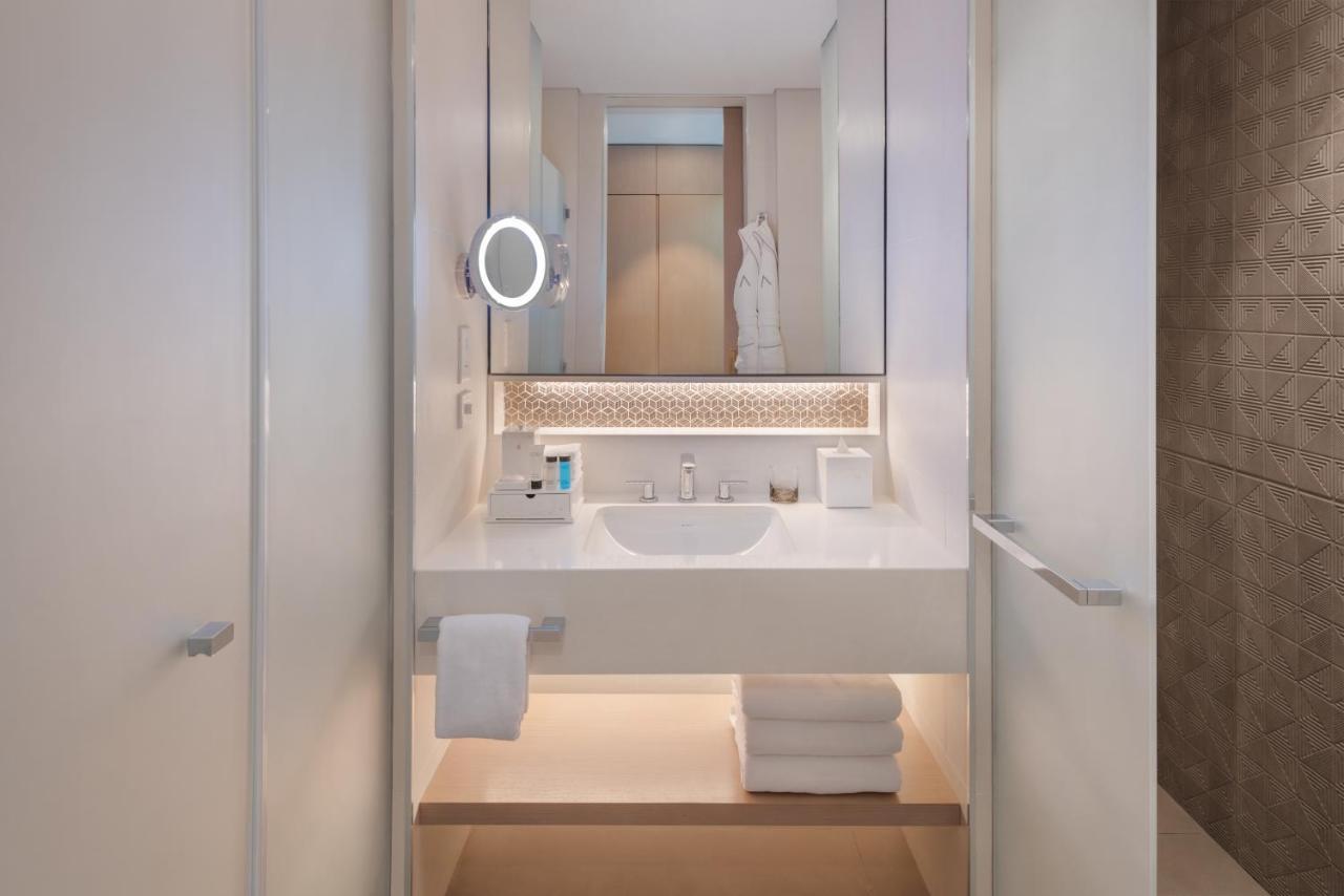Palace Beach Resort フジャイラ エクステリア 写真 Bathroom